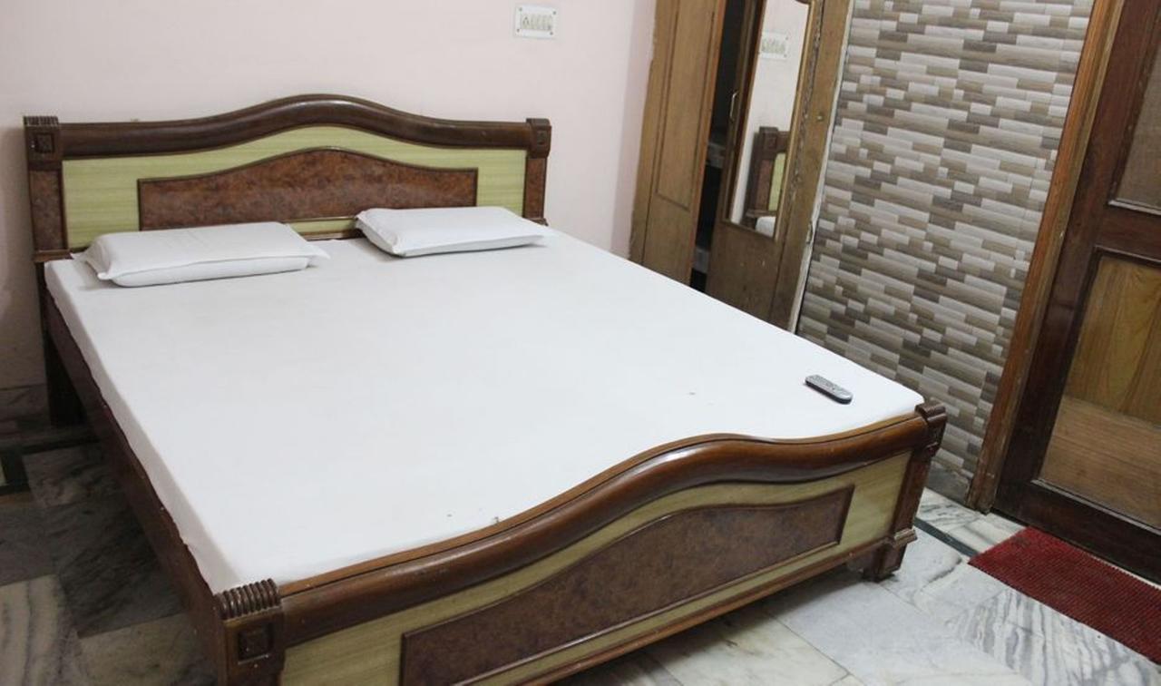 Hotel Satkar, Харидвар Экстерьер фото